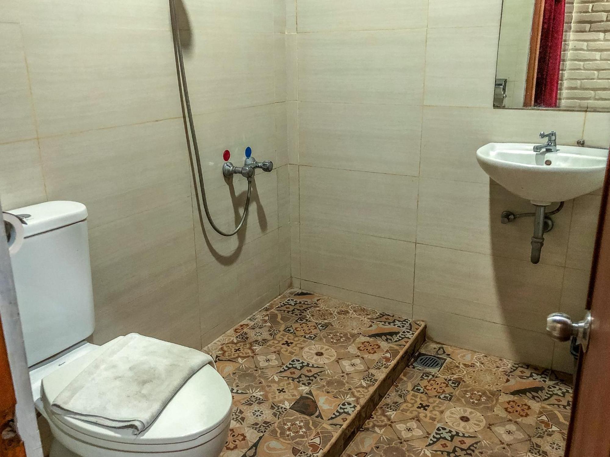 Arys Garden Hotel Джокякарта Екстериор снимка